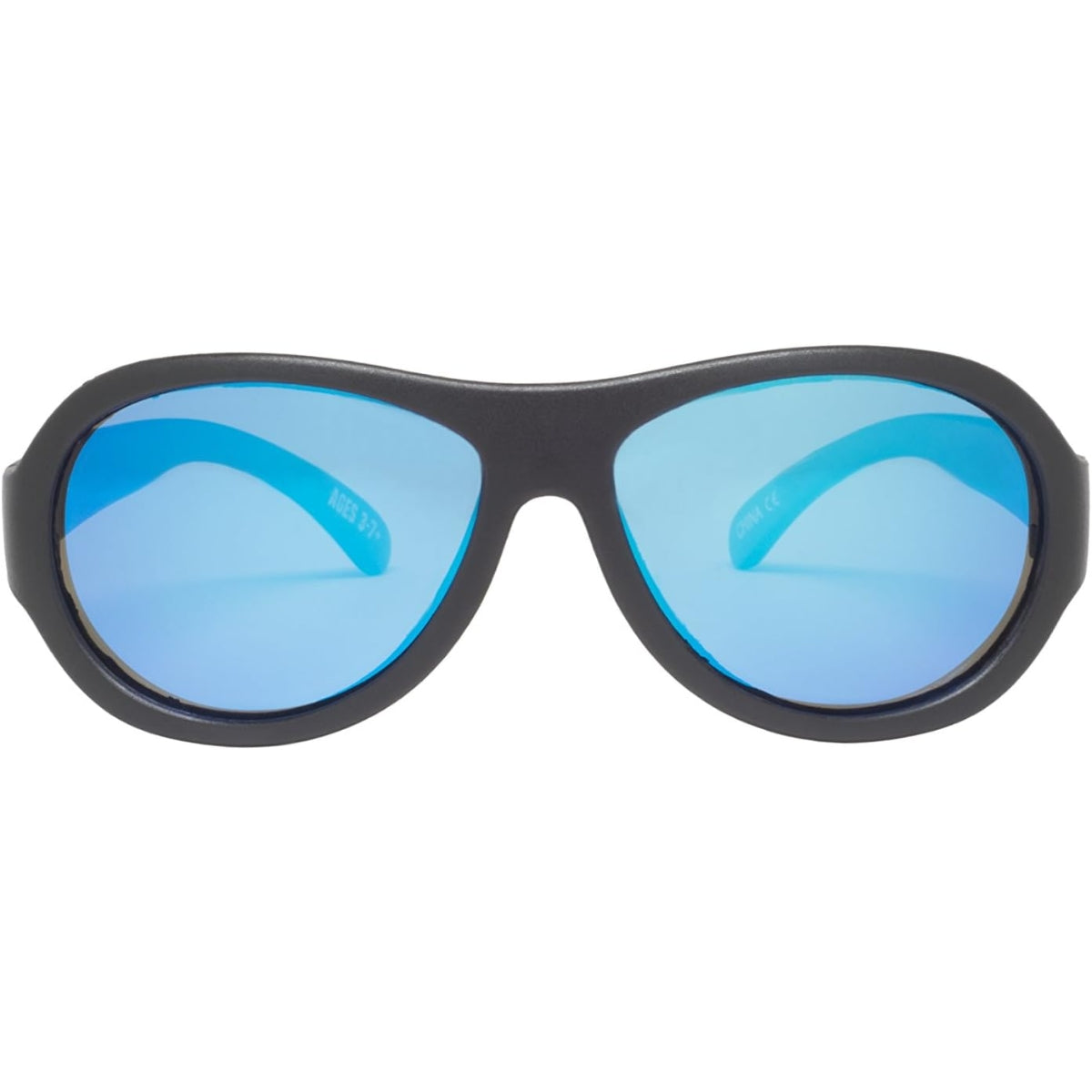 Timeless aviator style